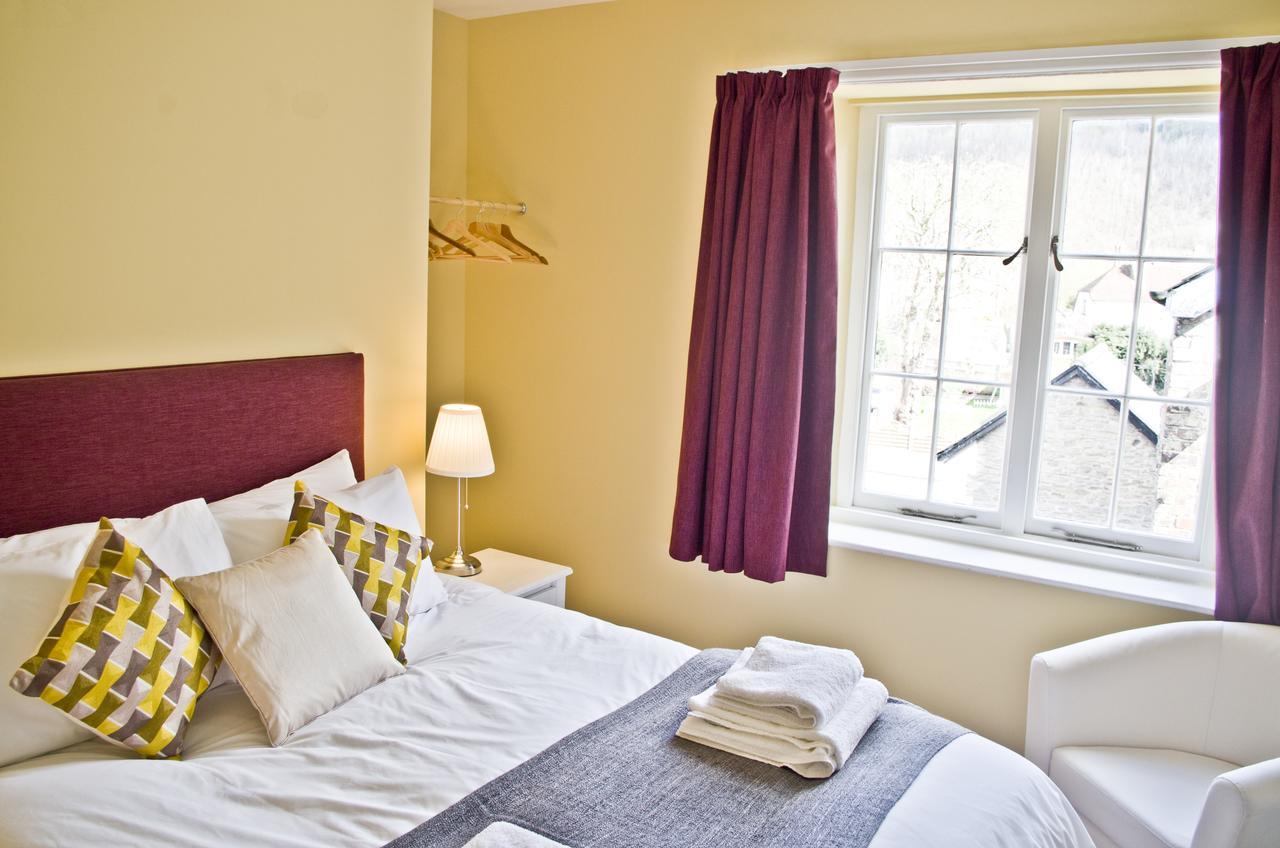 The Red Lion Bed & Breakfast Найтън Екстериор снимка